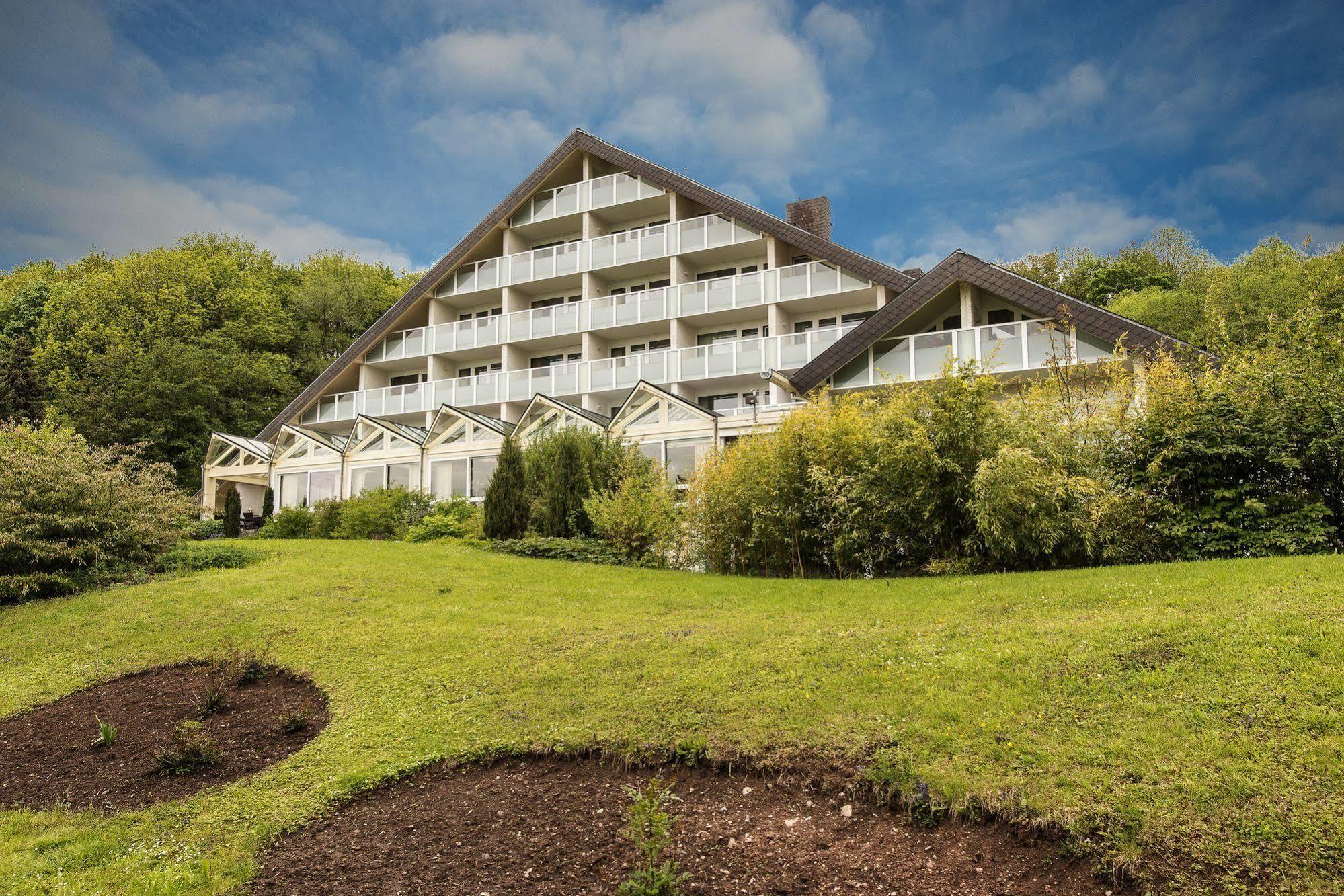 Sure Hotel By Best Western Rhoen Garden Poppenhausen Exterior photo